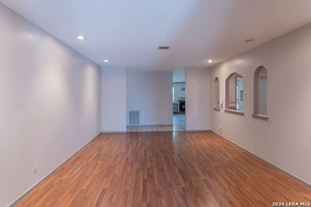 13115 Larkyorke San Antonio, TX 78233
