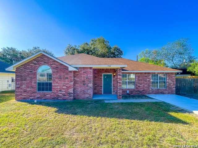 1300 TAYLOR ST Beeville, TX 78102