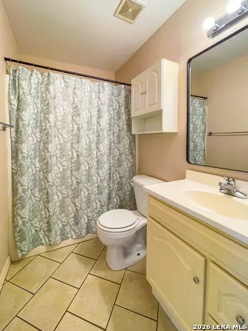 1300 TAYLOR ST Beeville, TX 78102