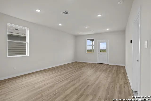 4434 DANFORTH ST New Braunfels, TX 78130