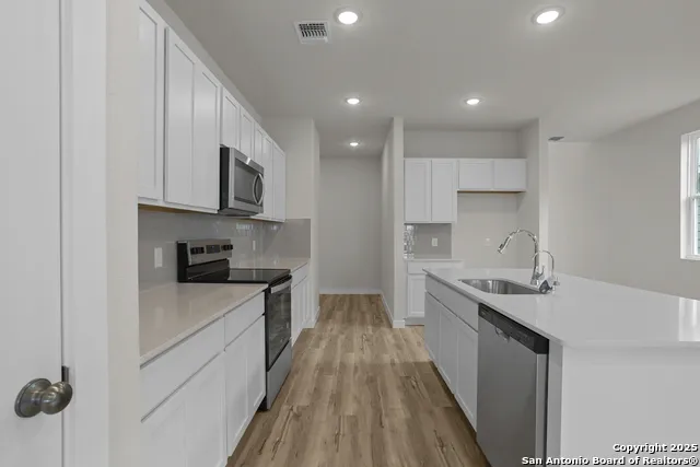 4434 DANFORTH ST New Braunfels, TX 78130
