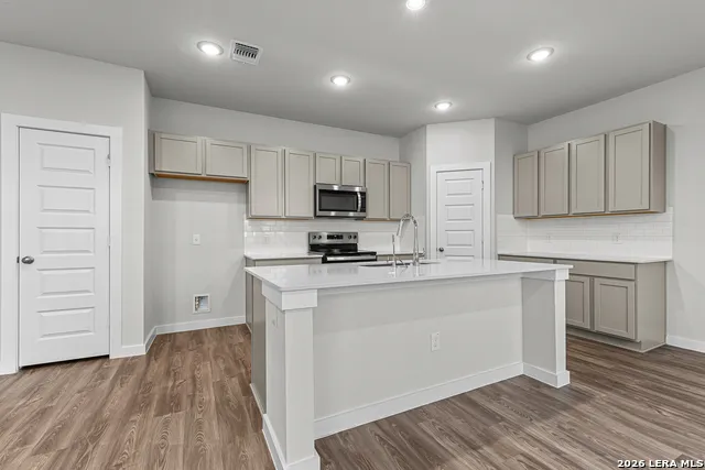 9978 Chavaneaux Lndg San Antonio, TX 78221