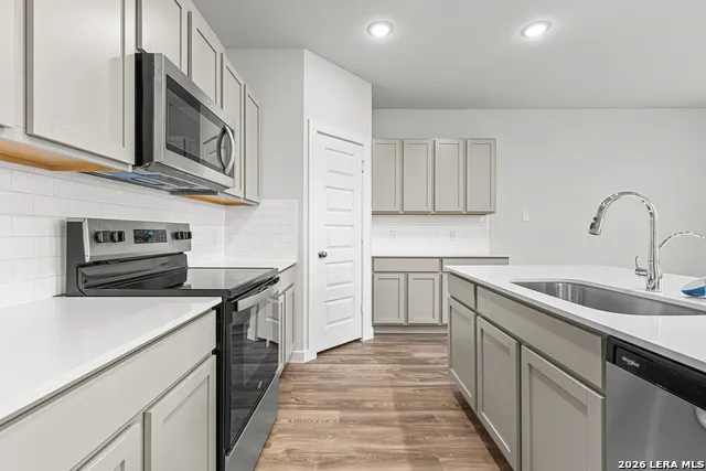 9978 Chavaneaux Lndg San Antonio, TX 78221