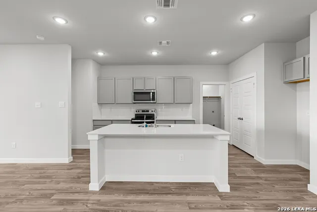 9971 Chavaneaux Lndg San Antonio, TX 78221