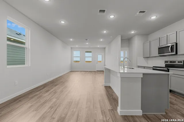 9971 Chavaneaux Lndg San Antonio, TX 78221