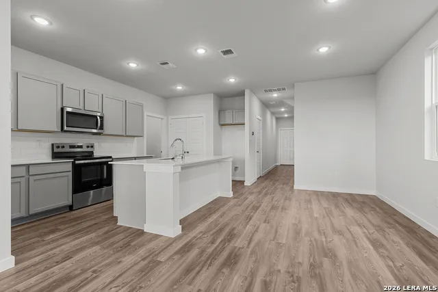 9971 Chavaneaux Lndg San Antonio, TX 78221