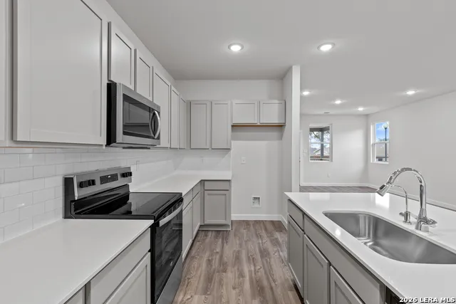 9982 Chavaneaux Lndg San Antonio, TX 78221