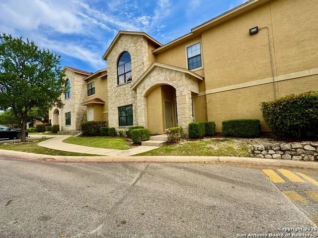 6160 Eckhert #103 San Antonio, TX 78240