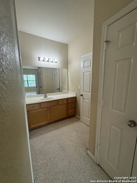 6160 Eckhert #103 San Antonio, TX 78240