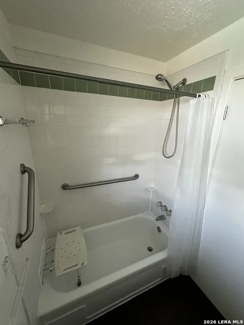 121 W SILVER SANDS DR #121 San Antonio, TX 78216