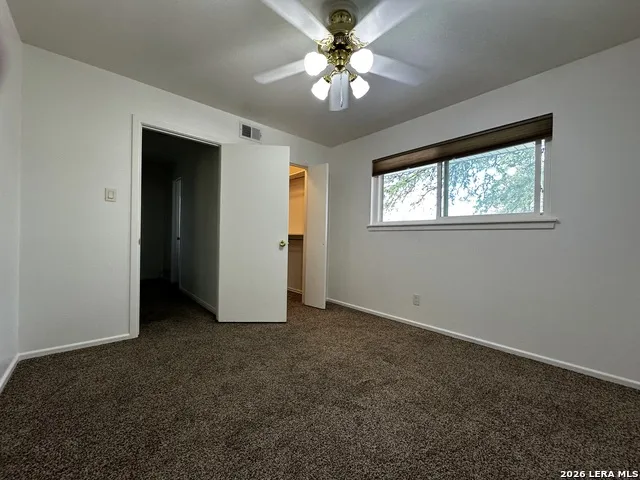 121 W SILVER SANDS DR #121 San Antonio, TX 78216