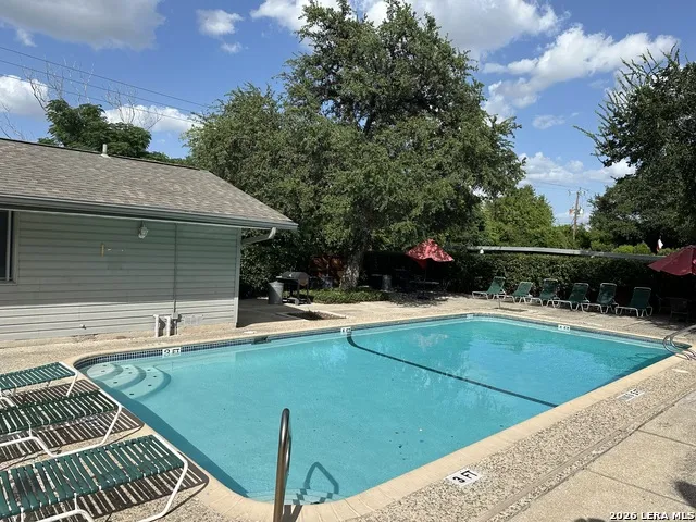 121 W SILVER SANDS DR #121 San Antonio, TX 78216