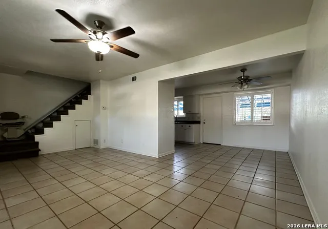 121 W SILVER SANDS DR #121 San Antonio, TX 78216