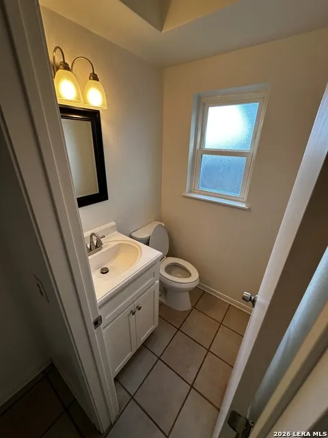 121 W SILVER SANDS DR #121 San Antonio, TX 78216