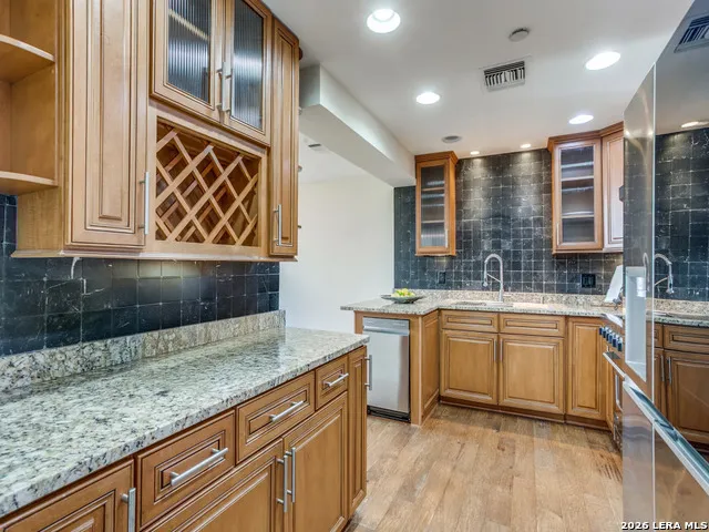 7887 Broadway #905 San Antonio, TX 78209