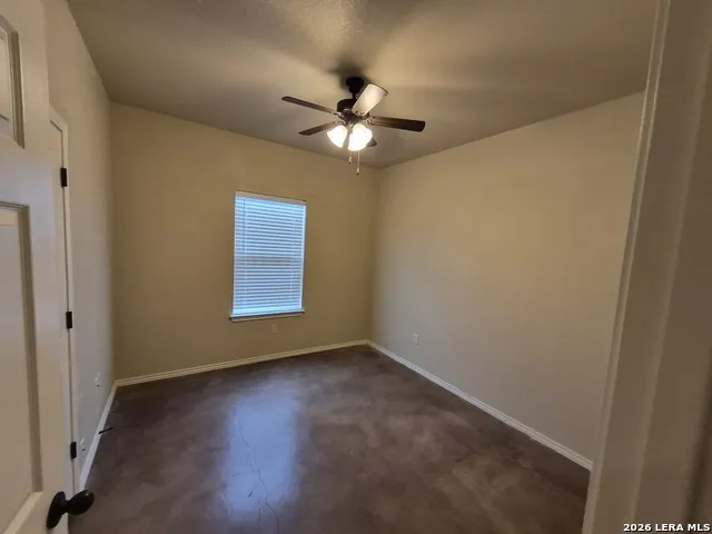 698 SAENGERHALLE RD New Braunfels, TX 78130