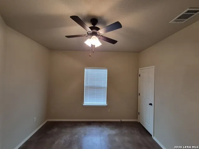 698 SAENGERHALLE RD New Braunfels, TX 78130