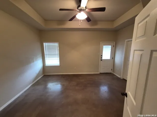 698 SAENGERHALLE RD New Braunfels, TX 78130