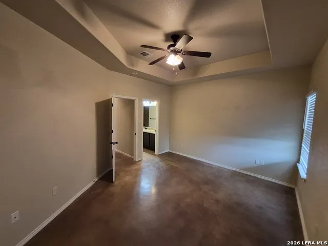 698 SAENGERHALLE RD New Braunfels, TX 78130