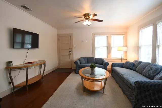 210 Mission St San Antonio, TX 78210