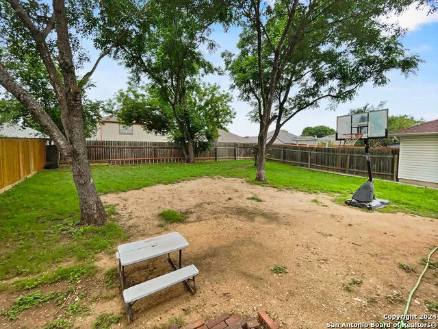 9731 Bronson Creek San Antonio, TX 78251