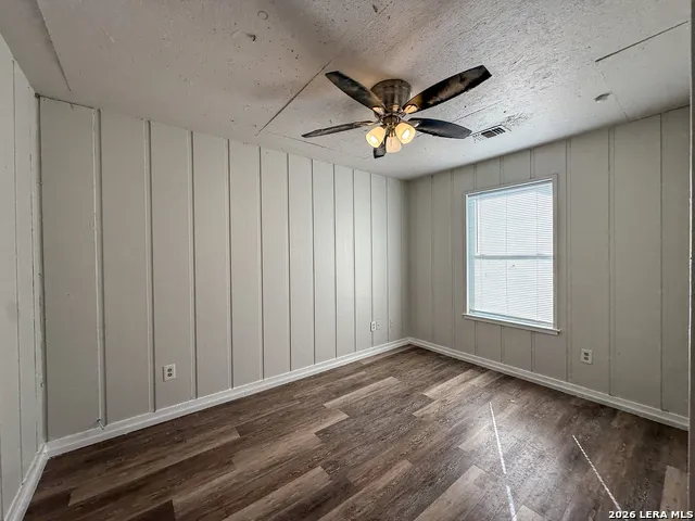 300 SCHMUCKS RD New Braunfels, TX 78132