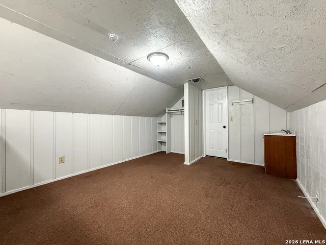 300 SCHMUCKS RD New Braunfels, TX 78132