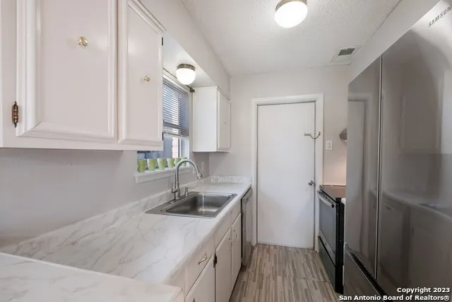 4730 CASA BELLO ST San Antonio, TX 78233