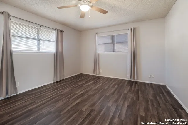 4730 CASA BELLO ST San Antonio, TX 78233