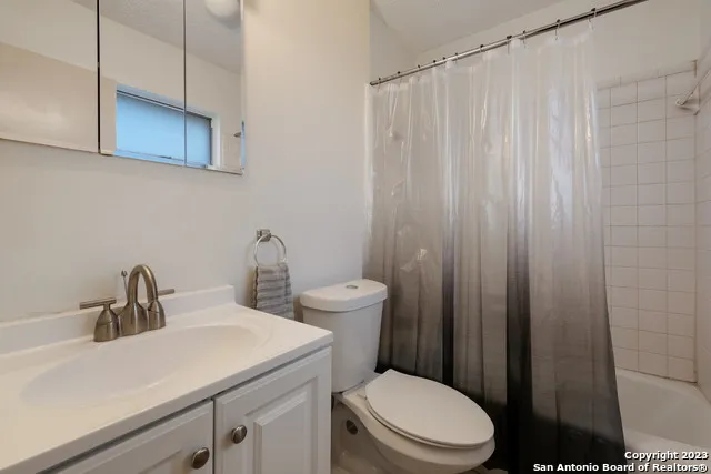 4730 CASA BELLO ST San Antonio, TX 78233