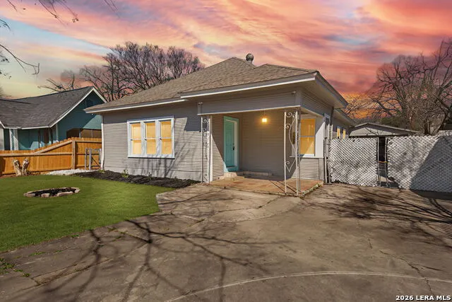 1823 EDISON DR San Antonio, TX 78201