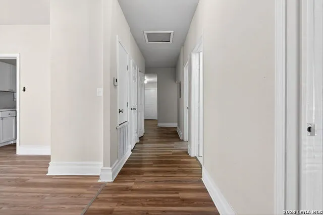 1823 EDISON DR San Antonio, TX 78201