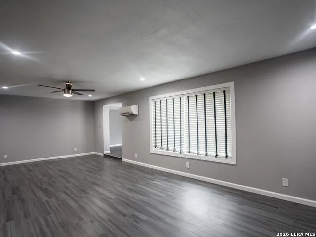 158 HATCHER AVE San Antonio, TX 78223