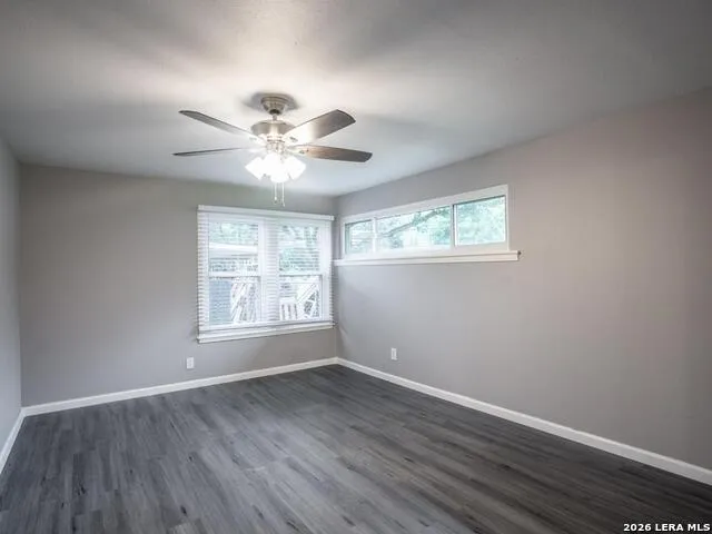 158 HATCHER AVE San Antonio, TX 78223