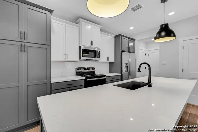 13631 GIOVANNIS GDN San Antonio, TX 78253