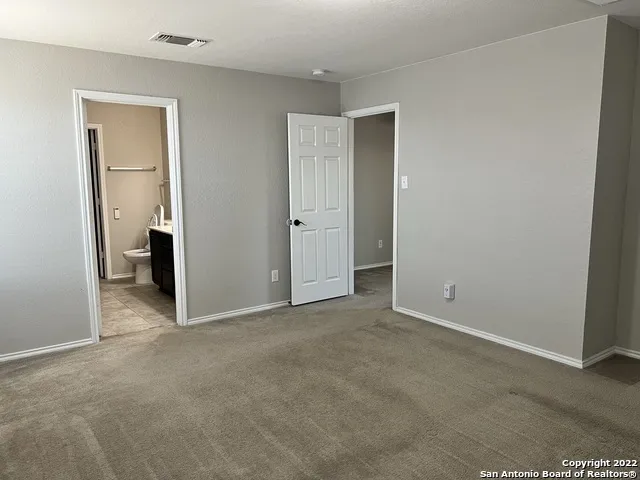 6730 LOMA BLANCA San Antonio, TX 78233