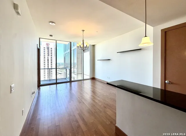 610 E Market Unit UNIT 2606 San Antonio, TX 78205