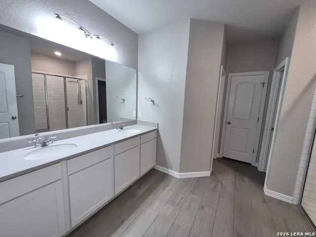 2102 GABBY COLE LN San Antonio, TX 78253