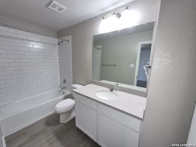2102 GABBY COLE LN San Antonio, TX 78253