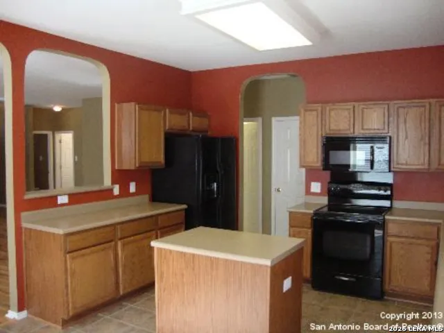 13726 Riverbank Helotes, TX 78023