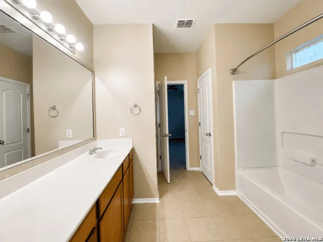 5510 PAINTER GRN San Antonio, TX 78240