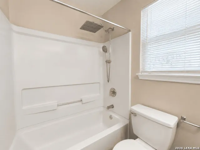 5510 PAINTER GRN San Antonio, TX 78240