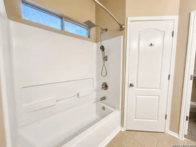 5510 PAINTER GRN San Antonio, TX 78240