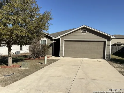1422 Dove Bend