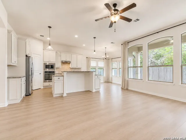 164 AUTUMN RDG Boerne, TX 78006