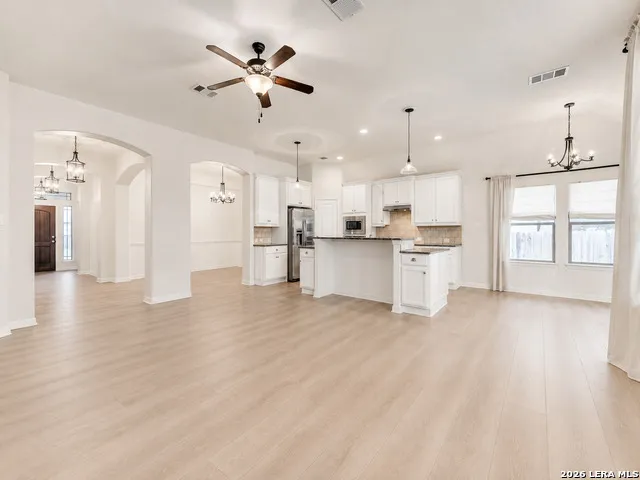 164 AUTUMN RDG Boerne, TX 78006