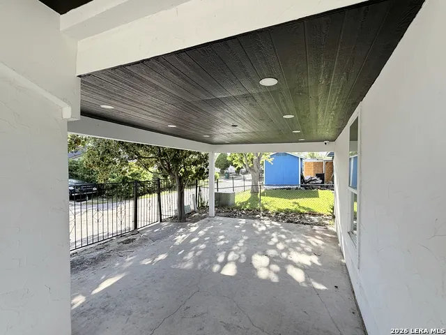730 Groff San Antonio, TX 78228