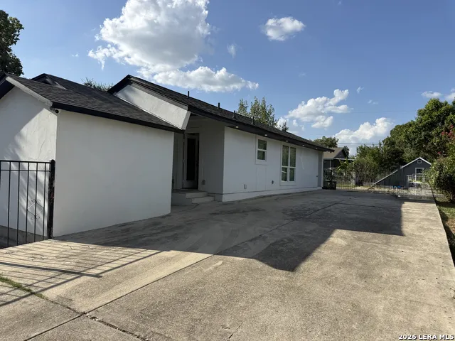 730 Groff San Antonio, TX 78228