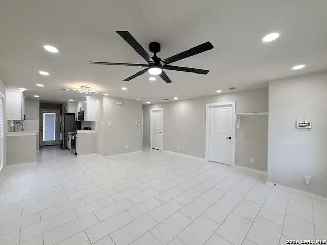 730 Groff San Antonio, TX 78228
