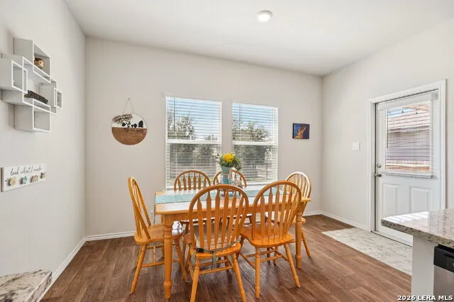 1242 Yellow Warbler San Antonio, TX 78253